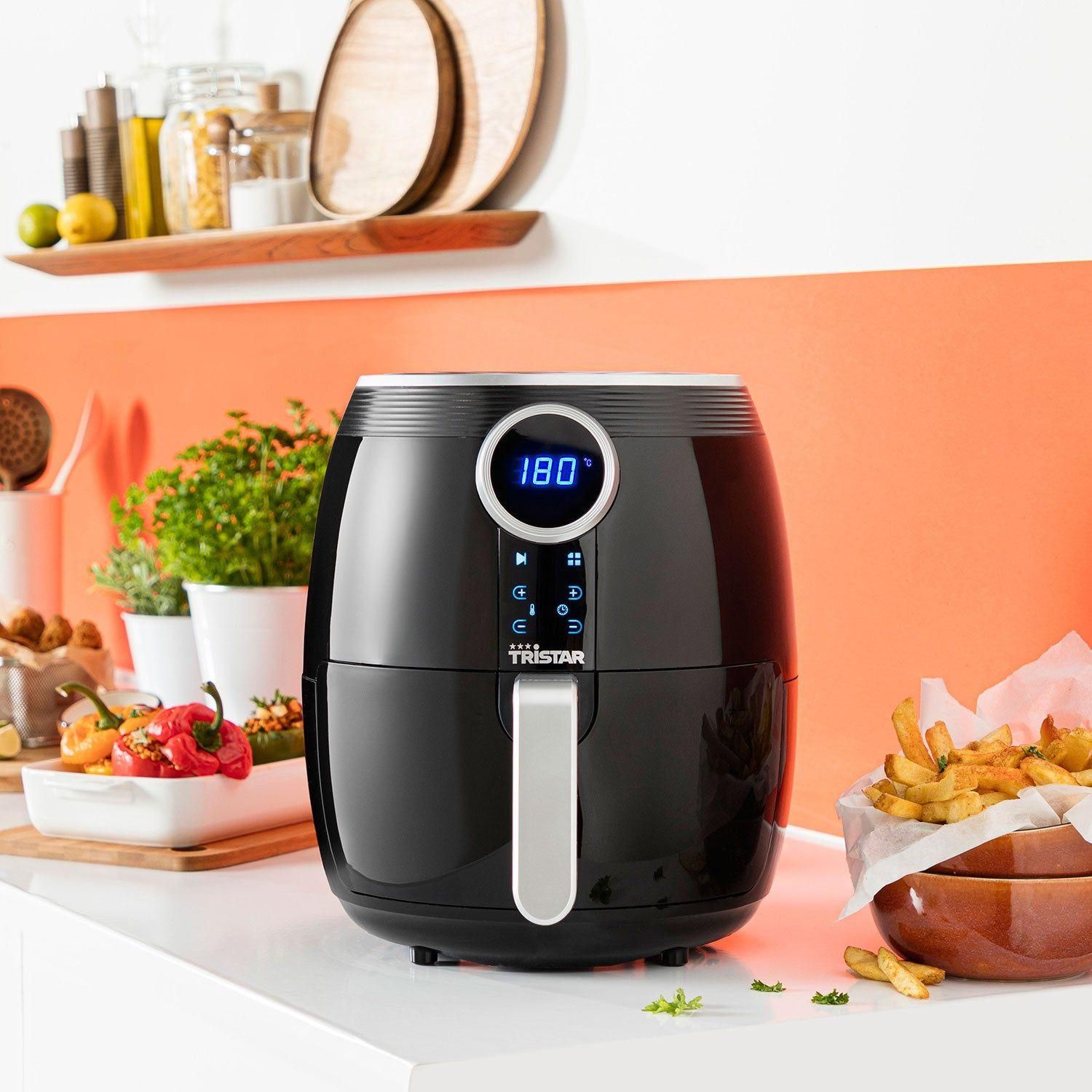 Tristar Varmluftsfritös FR-6956 4,5l 1,2kg Touch Panel