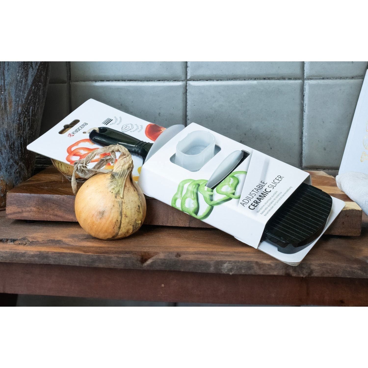 Kyocera Mandolin Med Keramiskt Blad Ställbar Svart