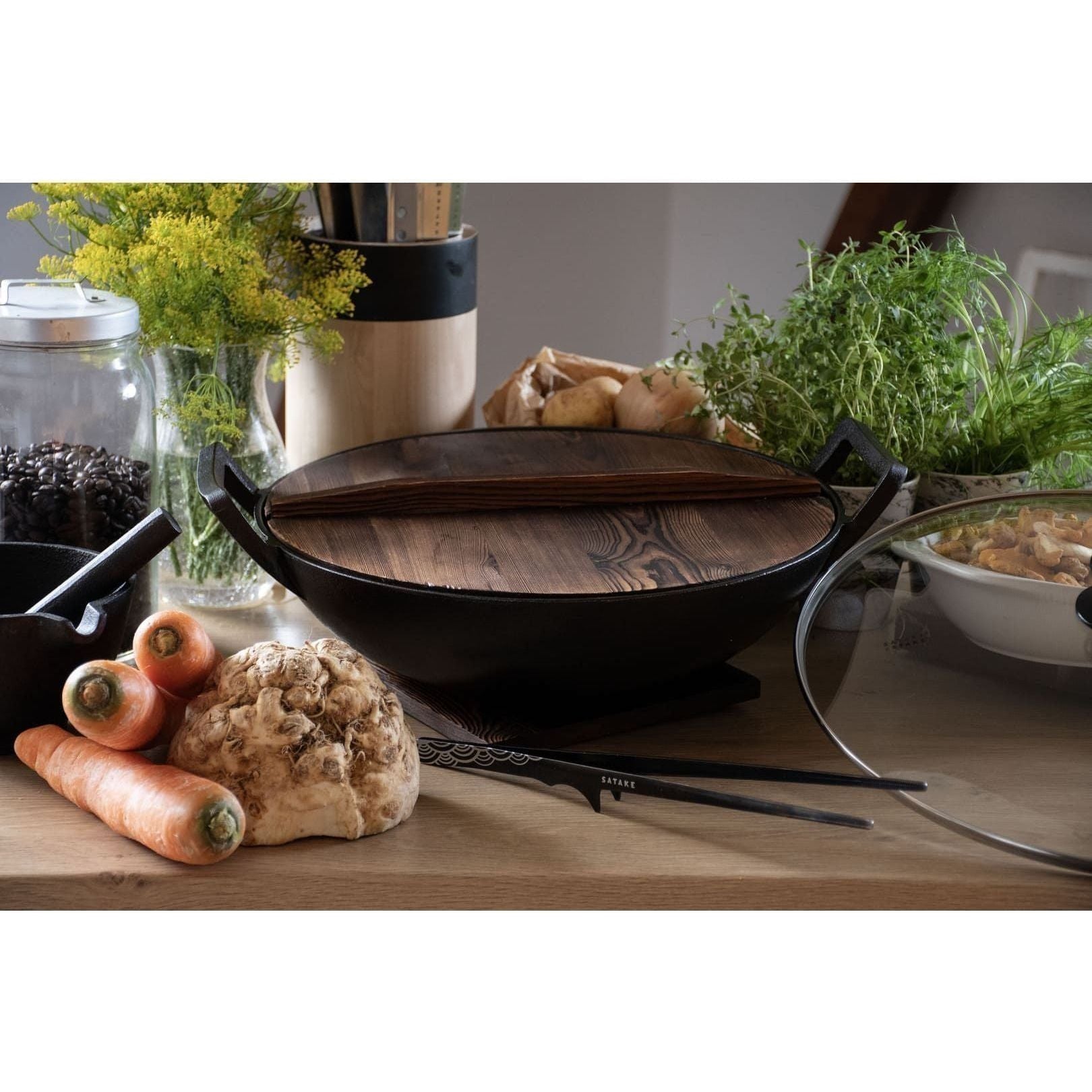 Satake Wok Gjutjärn 36 cm