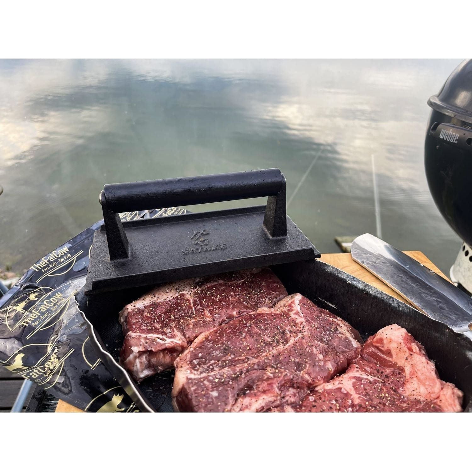 Satake Grillpress I Gjutjärn Med Trähandtag