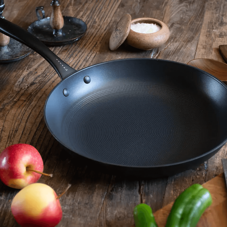 Satake Gjutjärnspanna med Honeycomb keramisk beläggning 30 cm