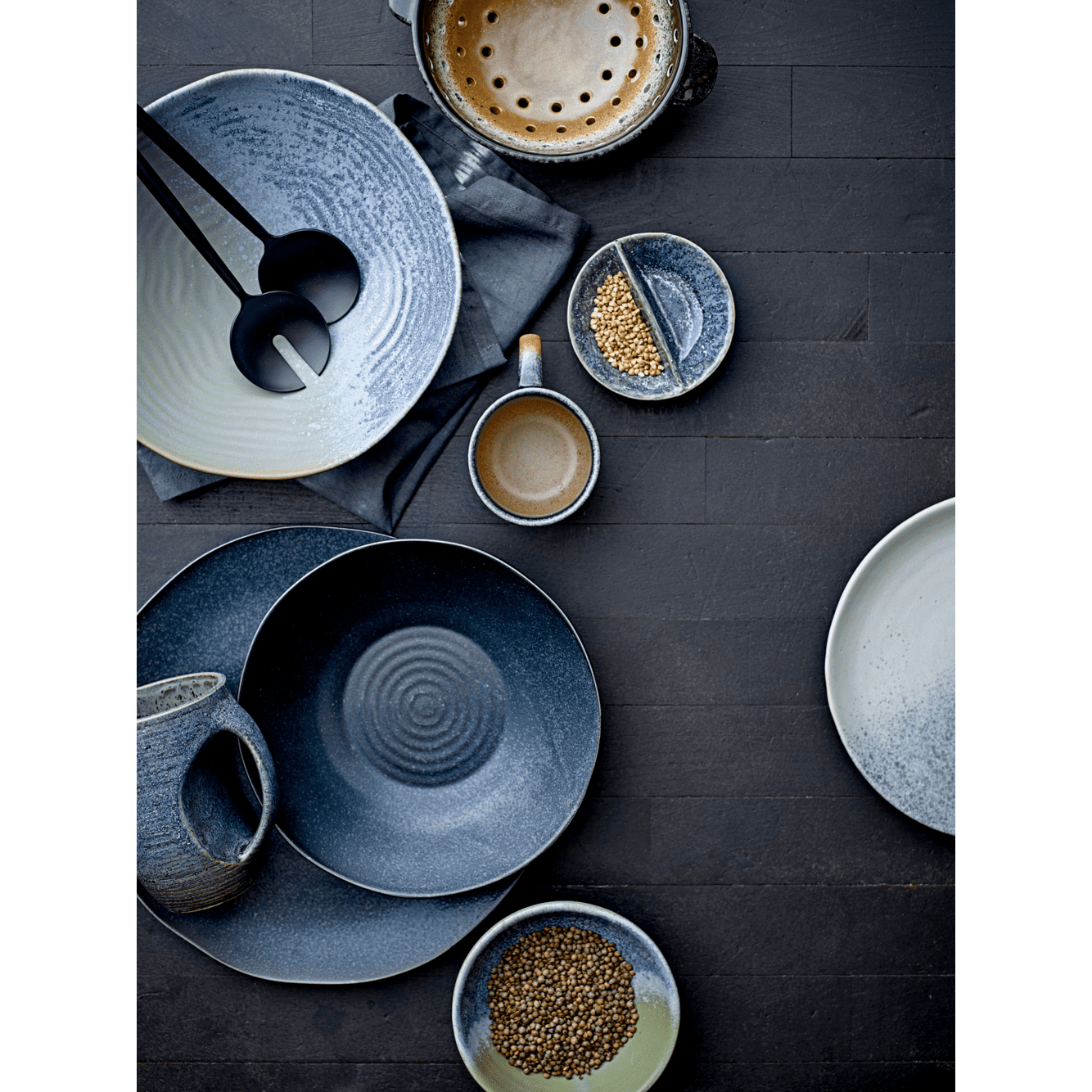 Bloomingville Aura Tallrik Blå Stengods Ø28,5 cm