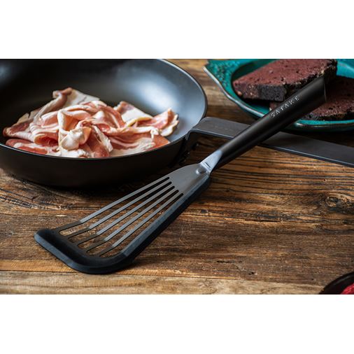 Satake Black, Stekspade med silikonkant