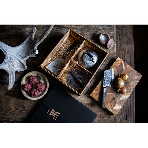 Satake Kuro 3-dels Smash Set, Smash, Spatula & Cloche