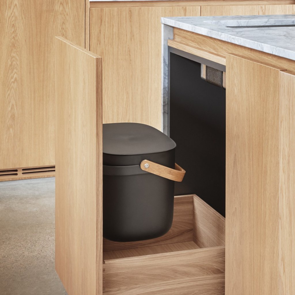 Eva Solo Soptunna REFLECT 16 l, svart, plast