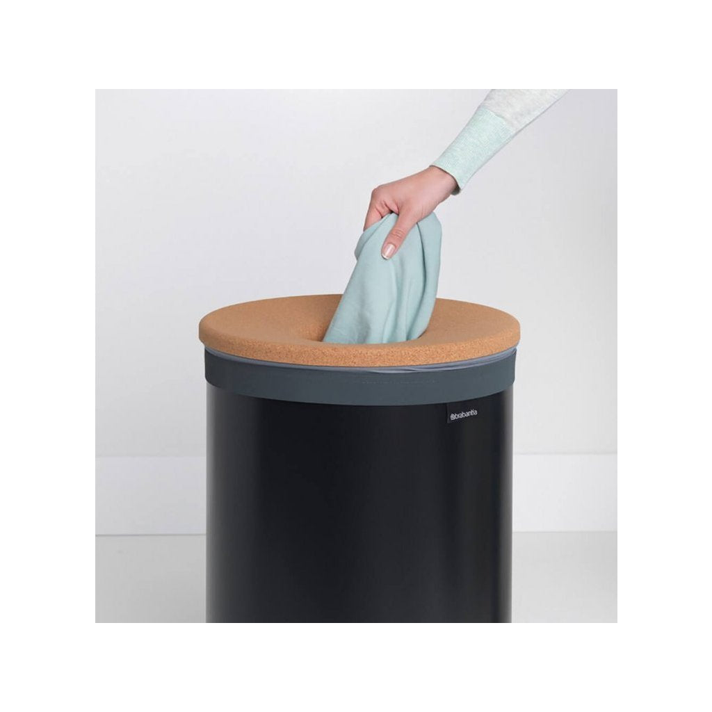 Brabantia Tvätttunna 60 l, med korklock, svart