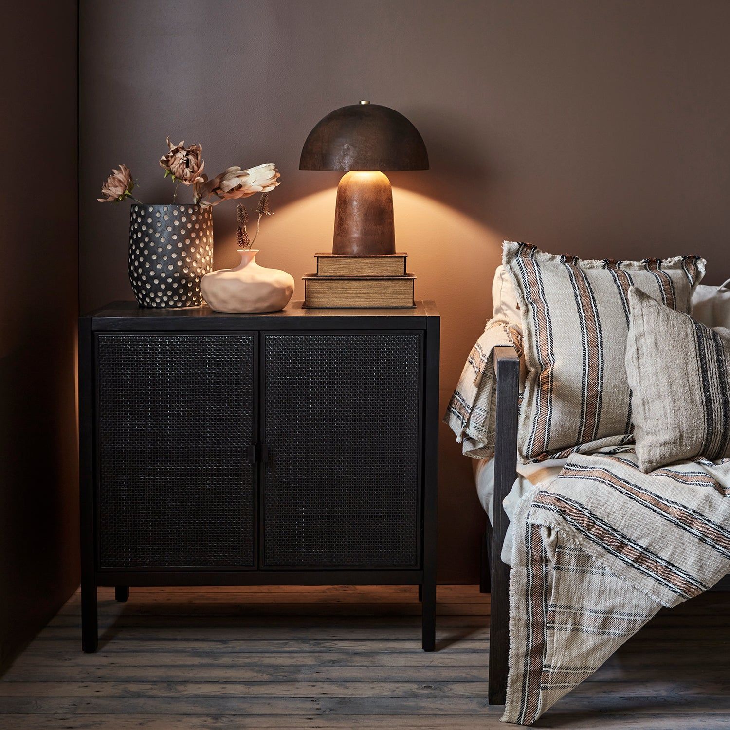 Affari of Sweden HARRY Skåp, Svart