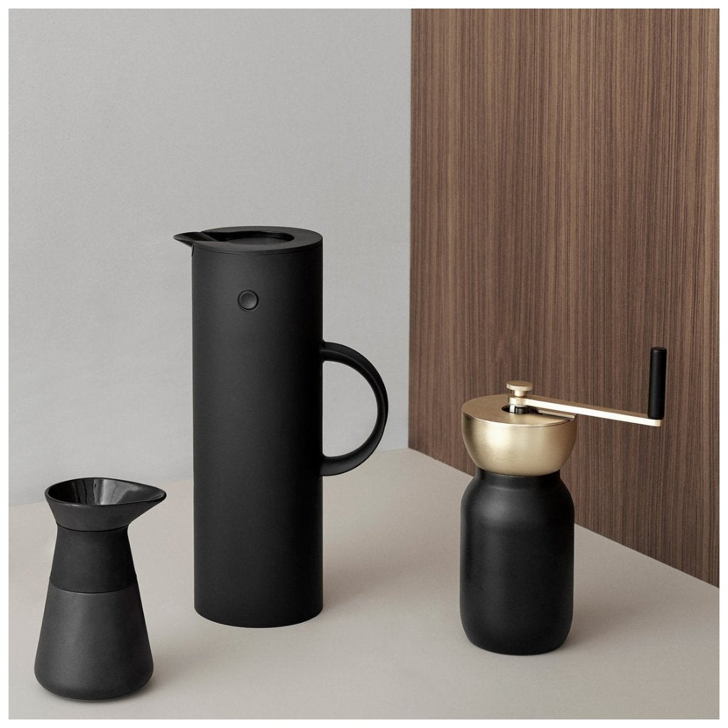 Stelton Termokanna EM77 1 l, mjuk svart