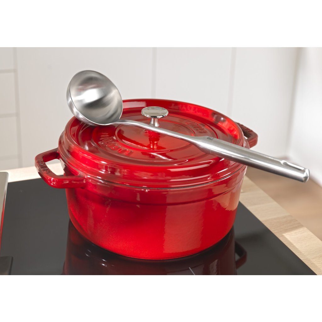 Staub Gryta 26 cm, körsbär, gjutjärn