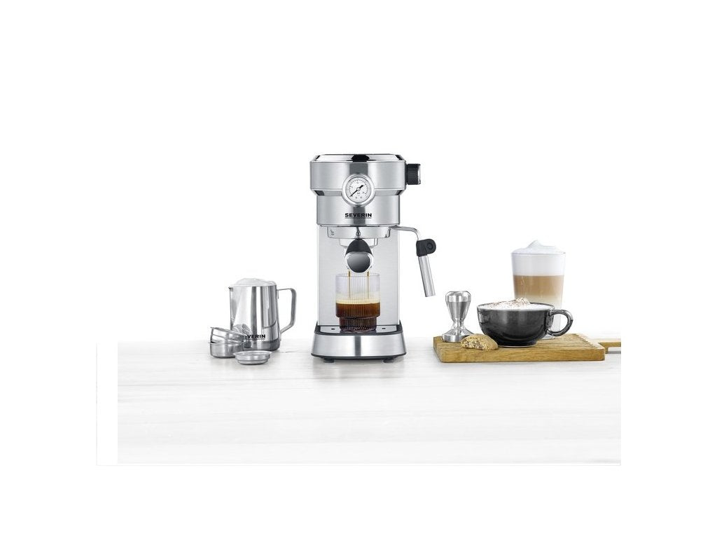 Severin Halvautomatisk kaffemaskin KA 5995, med baristatillbehörssats