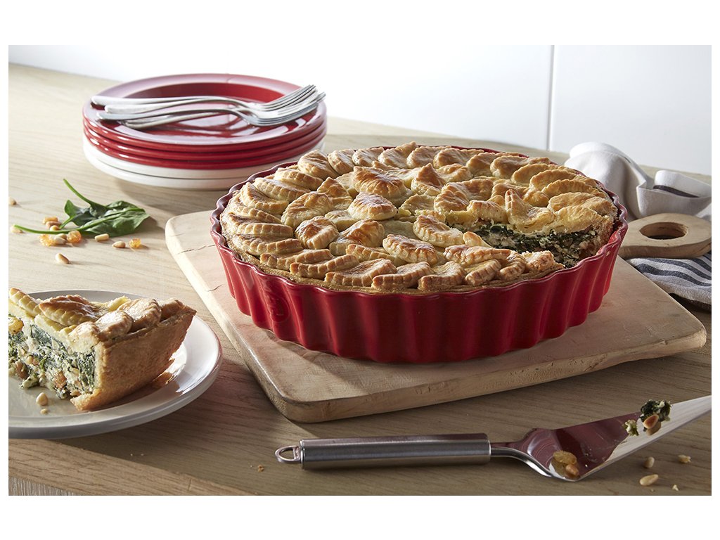 Emile Henry Pajform 28 cm, röd vinröd