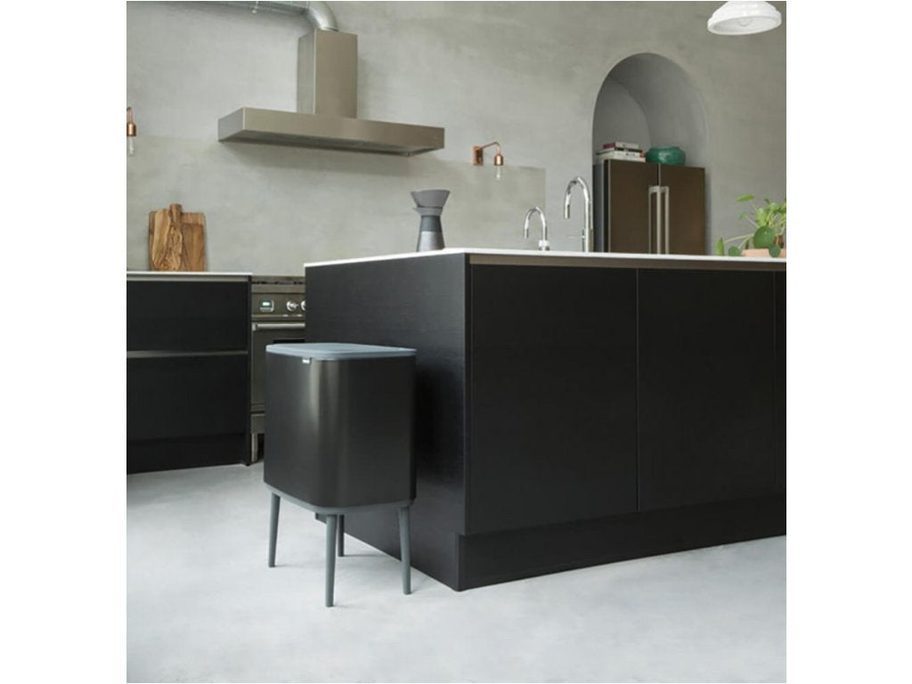 Brabantia Soptunna med trycklock BO 3 x 11 l, matt svart