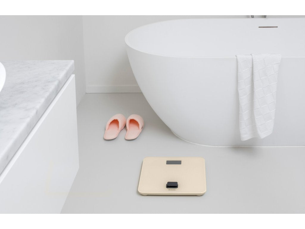 Brabantia Digital badrumsvåg RENEW mjuk beige, batterifri