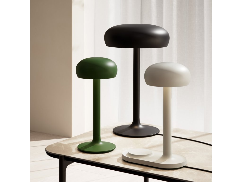 Eva Solo Bordslampa EMENDO 29 cm, med trådlös Qi-laddare, moln
