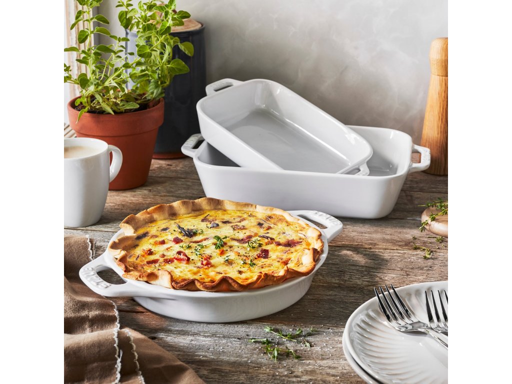 Staub Pajform 24 cm, vit, keramik