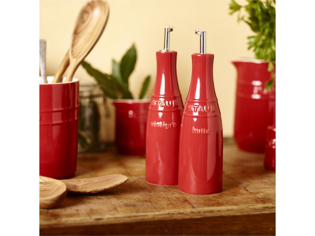Staub Oljedispenser 250 ml, set i 2 delar, röd, keramik