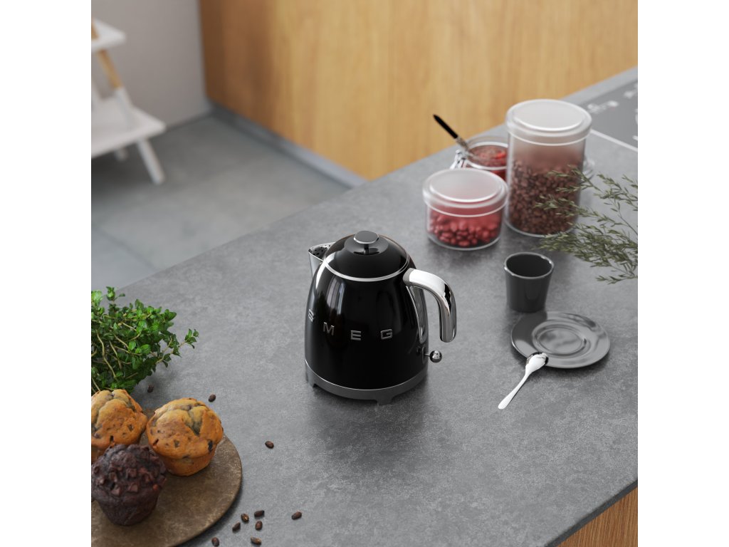 Smeg Elektrisk vattenkokare 50'S STYLE MINI KLF05BLEU, 800 ml, svart