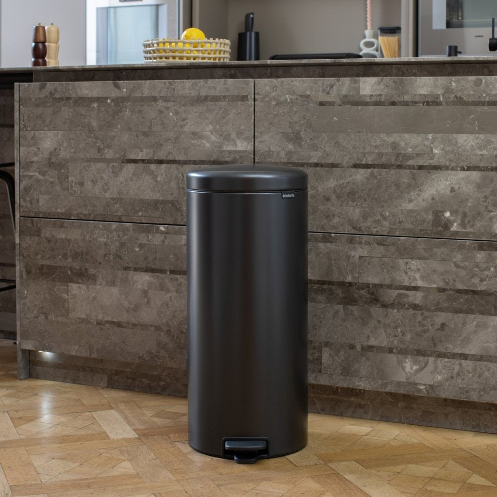 Brabantia Pedalhink NEWICON 30 l, mörk grå, stål
