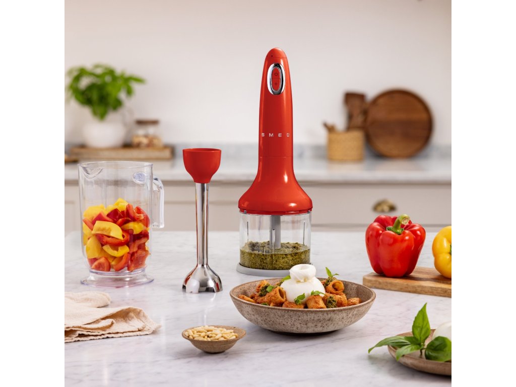 Smeg Handblandare HBF03 700W, med tillbehör, röd