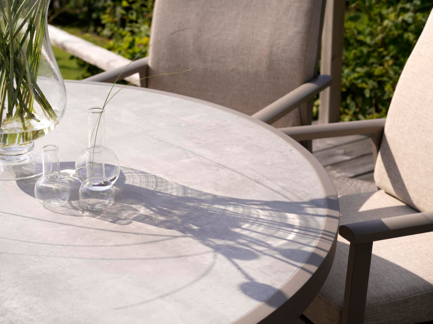 Brafab Samvaro matbord Khaki/sand 140 cm