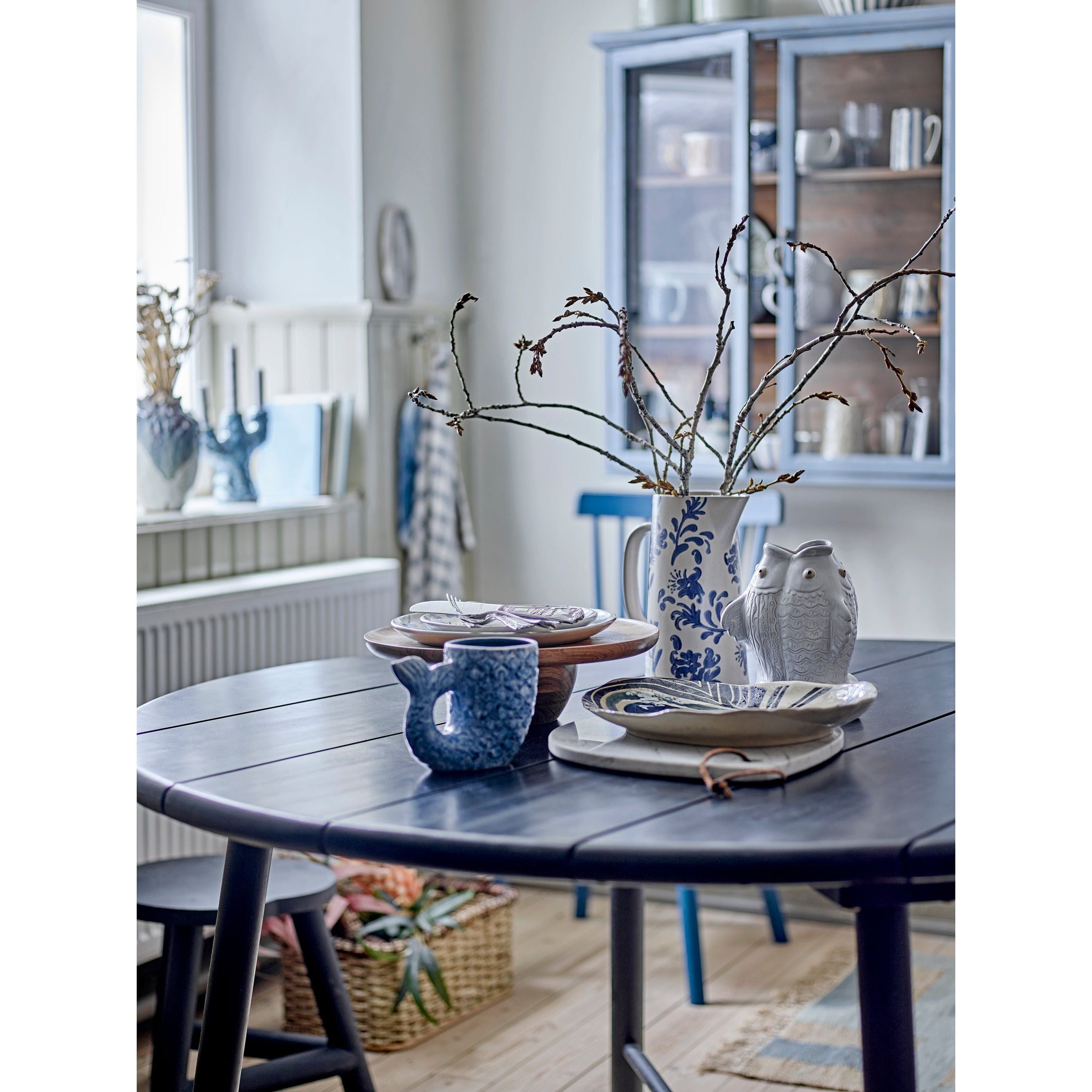 Creative Collection Lope Matbord, Svart, Akacia