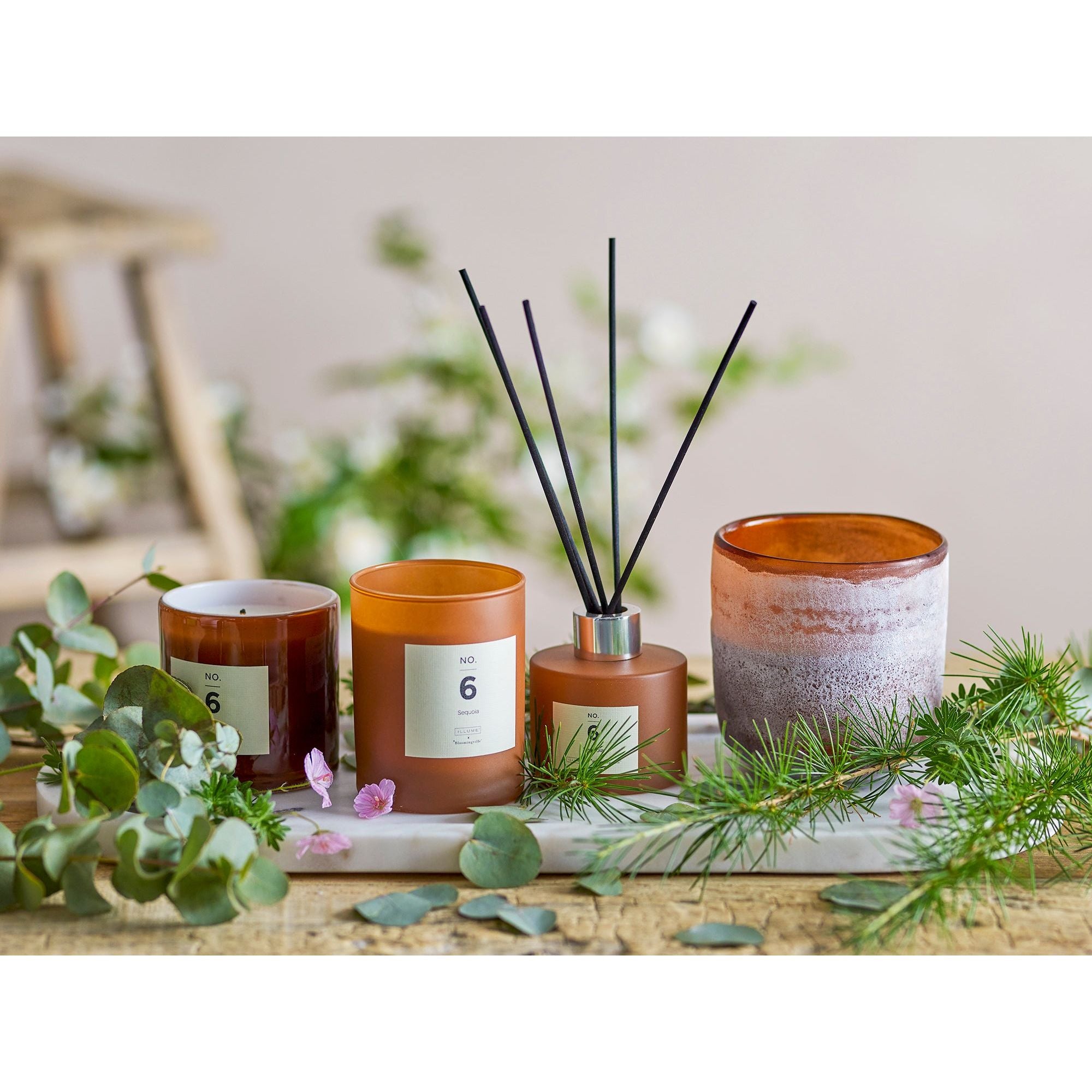 Illume X Bloomingville NO.6-Sequoia Doftljus, Brun, Vax