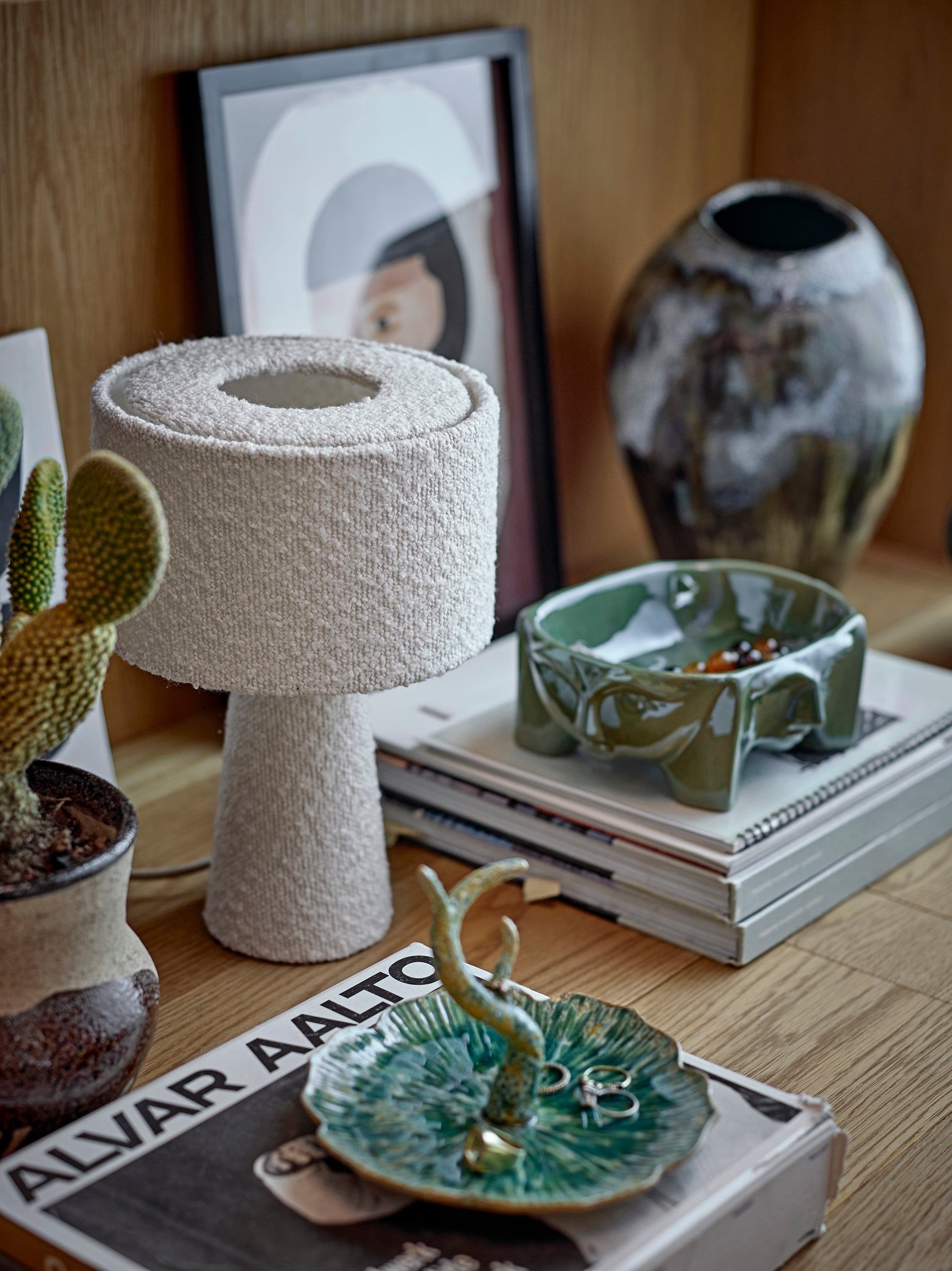 Bloomingville Emmie Bordslampa, Vit, Polyester