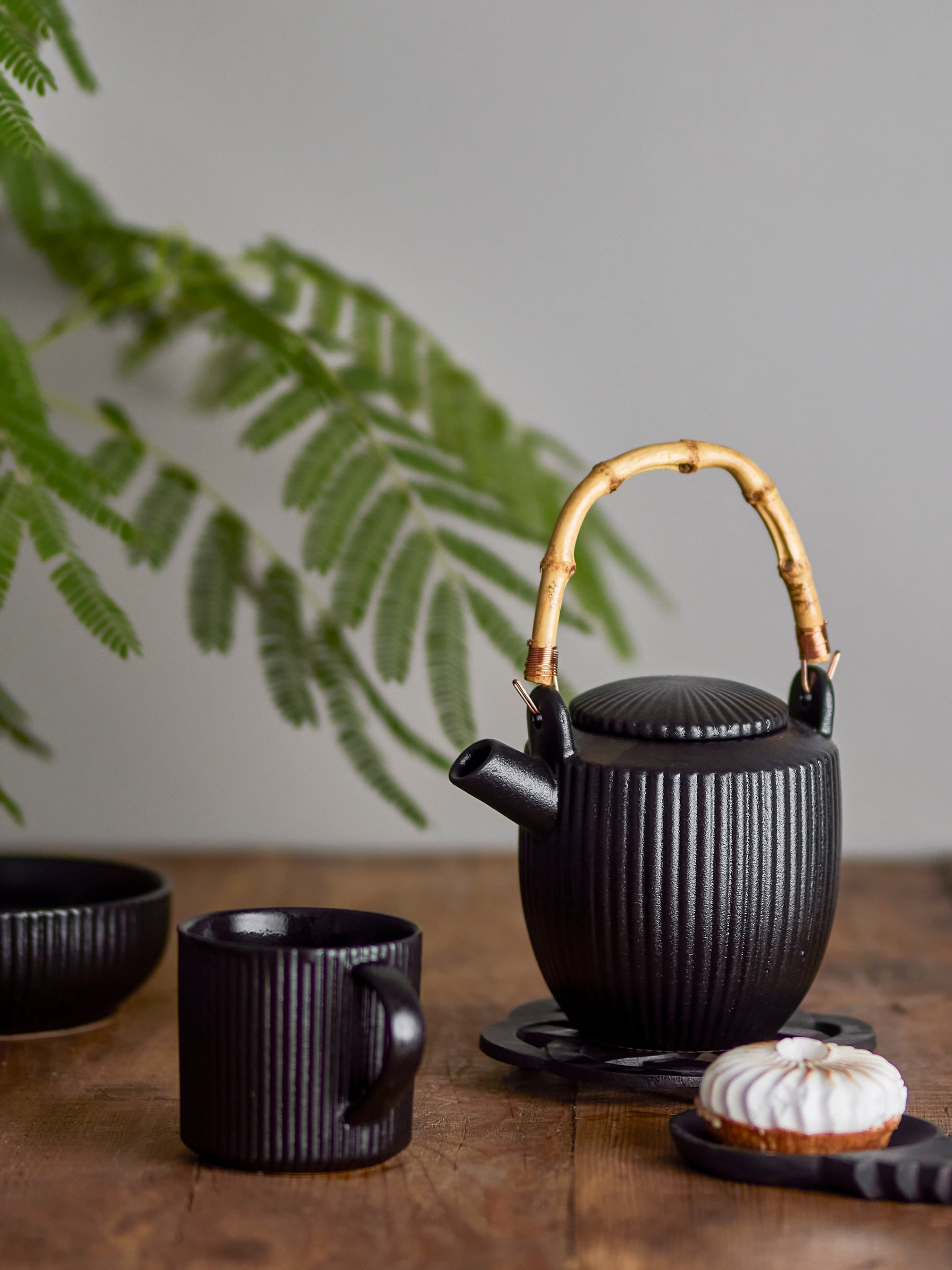 Bloomingville Neri Tekanna, Svart, Stengods