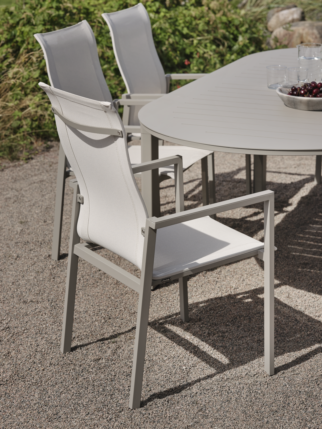 Brafab Comfy karmstol Khaki/Off-white