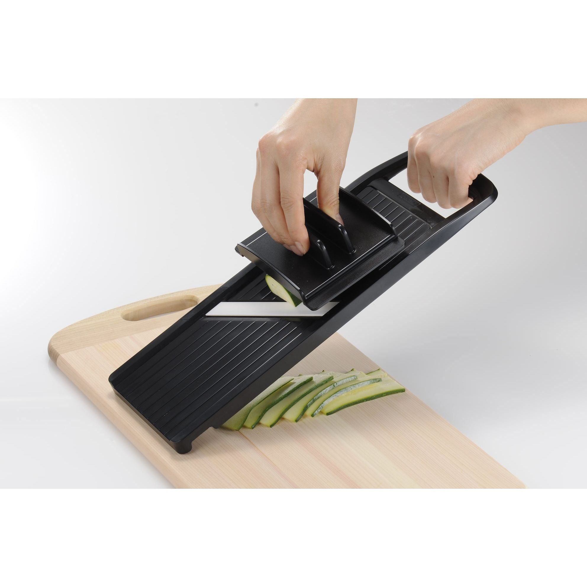Kyocera Stor Mandolin Med Keramiskt Blad Ställbar Svart XL